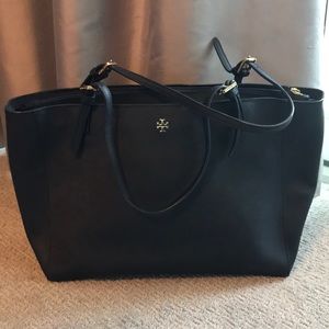Tory Burch York Buckle Tote (Navy)